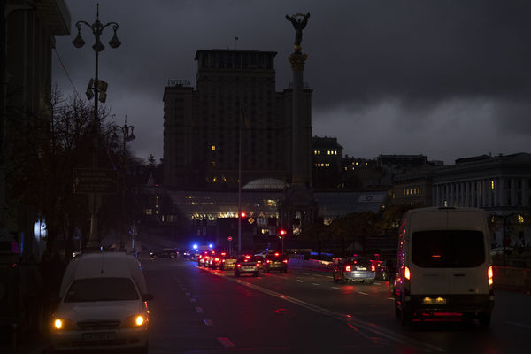 圖 烏克蘭40%能源系統毀 基輔市長：完全斷電