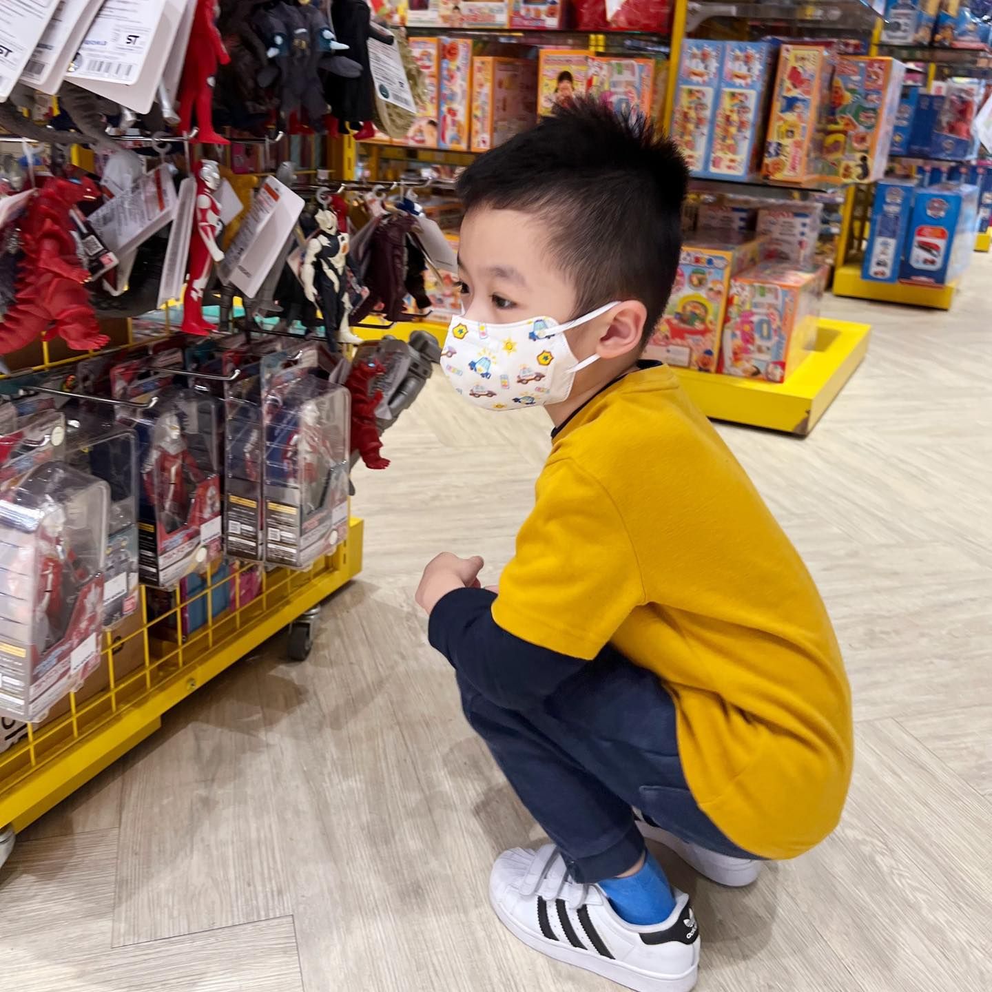 ▲▼宋達民被兒子騙去買玩具。（圖／翻攝自Facebook／宋達民 Ta Ming Sung）
