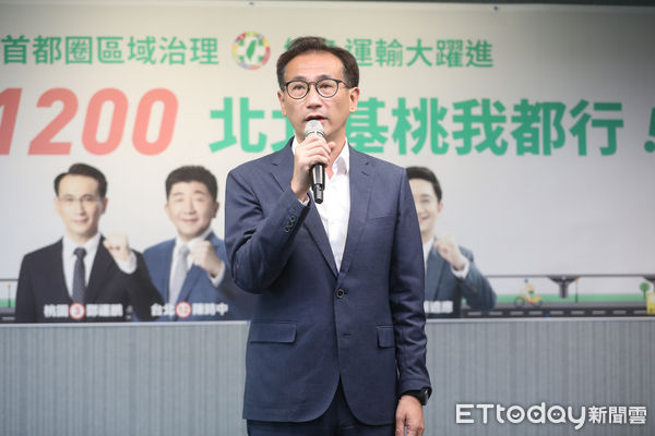 桃園塞爆！蔡英文晚上輔選　在地人怨一早就封路：火氣比晚會熱情 | ETt