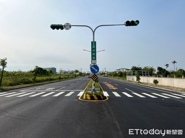 ▲台南市工務局執行路平專案不間斷，維護道路全天24小時不打烊。（圖／記者林悅翻攝，下同）