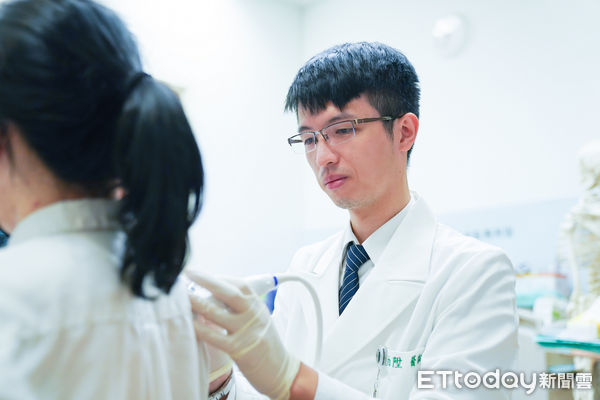 台北慈濟醫院復健科吳柏陞醫師。（圖／醫院提供）