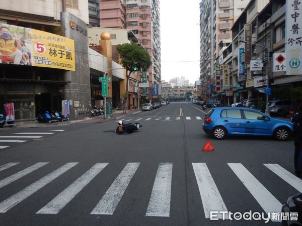 ▲▼鄭侑青與機車騎士發生碰撞。（圖／記者許宥孺翻攝）