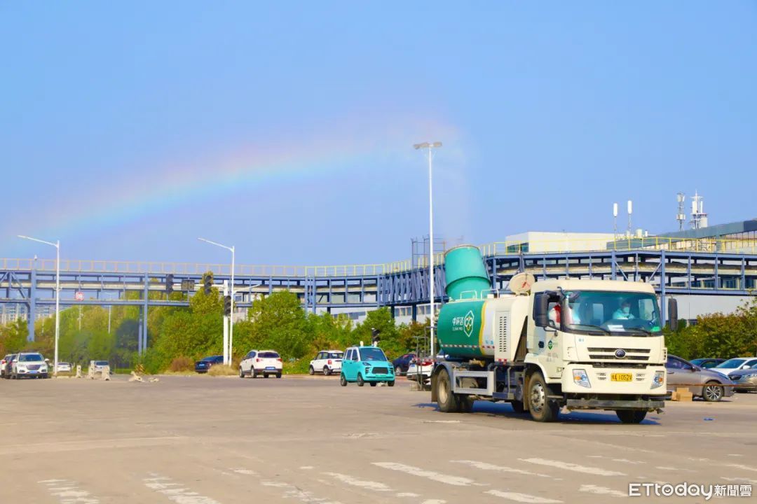 富士康鄭州廠薪資三級跳！11／19前報到多領逾2萬津貼 | ETtoday財經雲 | ETtoday新聞雲