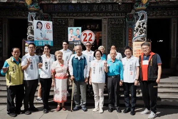 ▲「白色力量桃園民眾派對」11/12日平鎮造勢，賴香伶義民廟祈福