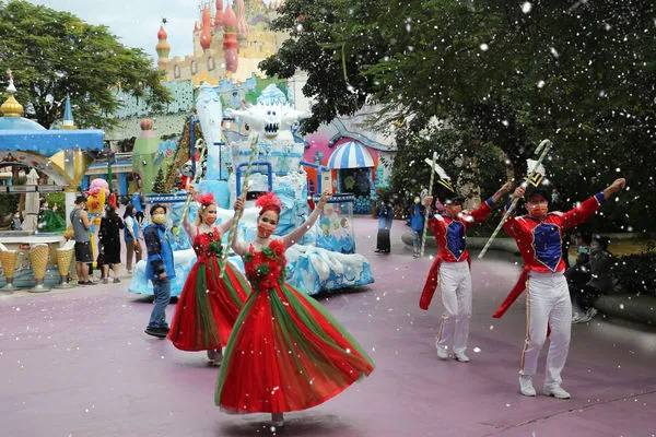 ▲▼ 2022麗寶耶誕新年城點燈開城。（圖／麗寶樂園渡假區提供）