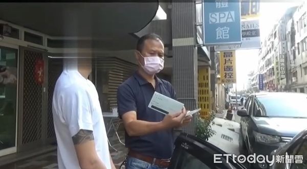 ▲台南市警六分局破獲以高薪誘騙被害人應徵求職時，將其囚禁並利用其帳簿作為詐騙人頭帳戶使用，警力緝獲2嫌擴大偵辦。（圖／記者林悅翻攝，下同）