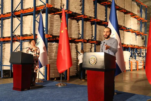 ▲▼中國與薩爾瓦多共同宣布：啟動「中薩自貿協定」談判。（圖／翻攝大陸駐薩爾瓦多使館）