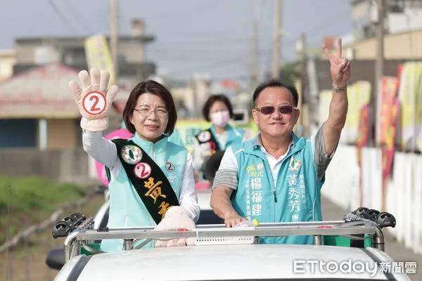 ▲彰化縣長候選人黃秀芳溪湖掃街。（圖／黃秀芳競辦提供）