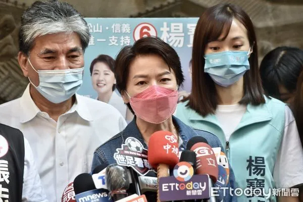 ▲▼黃珊珊參訪松山慈祐宮 。（圖／記者李毓康攝）