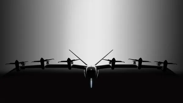 ▲全球排名第二的電動垂直起降飛行器公司美國Archer Aviation，宣布將使用能元科技2023年高雄超級電池工廠生產的鋰三元高鎳電池，城市空中交通(UAM)市場預計到2050年價值將達到9兆美元。（圖／台泥提供）