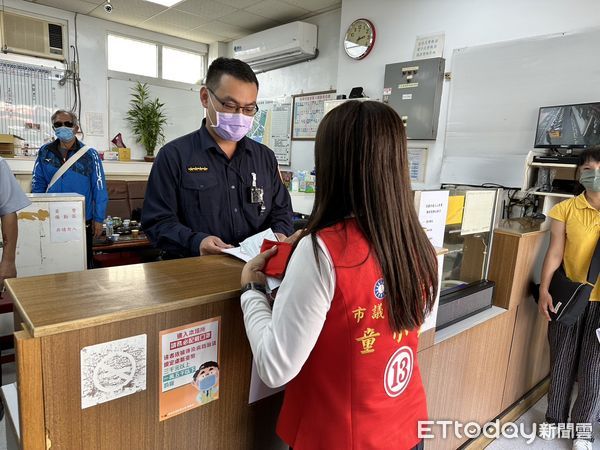 ▲國民黨台南市長候選人謝龍認委託發言人童小芸，向台南市警五分局提告粉專「Mr.柯學先生」意圖使人不當選以及公然誹謗等2罪嫌。（圖／記者林悅翻攝，下同）