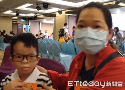 國內首例最罕病！男童出生就「不能聽、不會說」　8歲才確診CLS