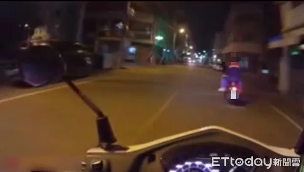 ▲機車騎士拒絕攔查，一路加油違規逃竄，員警緊隨其後追捕。（圖／花蓮警分局提供，下同）