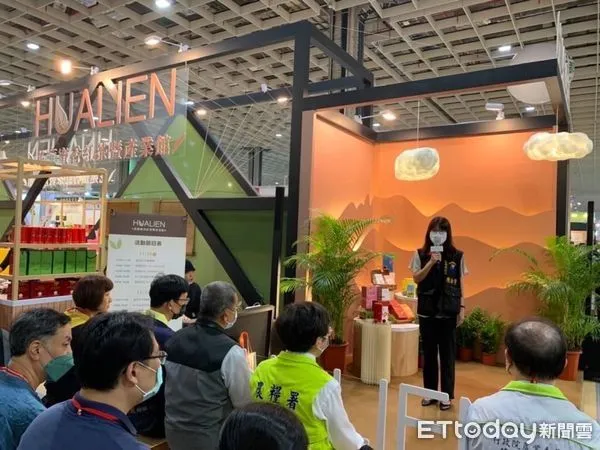 ▲▼花蓮縣政府帶著縣內茶農、咖啡農們一同北上參展。（圖／花蓮縣政府提供，下同）