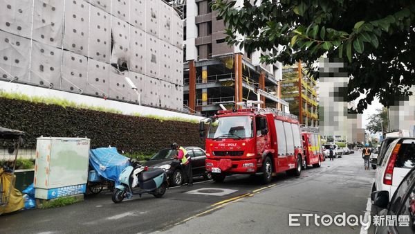 ▲▼台北市松山區光復南路巷內一處新建工地，發生工安意外。（圖／記者黃彥傑攝）