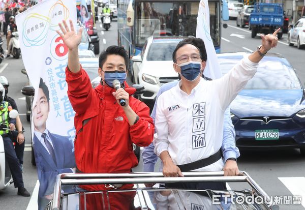 ▲▼蔣萬安、朱立倫「萬安台北出運行」車隊掃街-松山信義。（圖／記者屠惠剛攝）