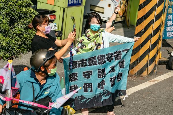 ▲▼高雄市長陳其邁鳳山車隊掃街。（圖／記者賴文萱翻攝）