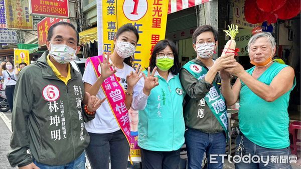 蔡適應八度到南興市場掃街　女戰神王美惠現身力挺 | ETtoday政治新