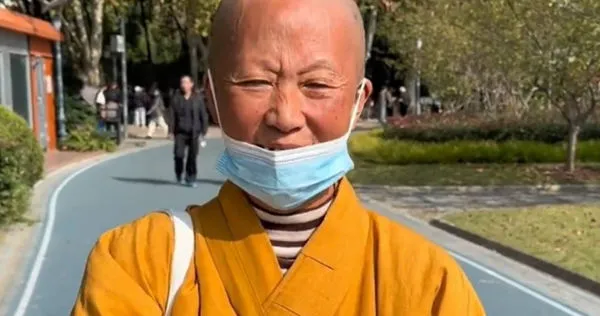 上海一名媽媽出家，把房產全部賣掉。（圖／翻攝自微博）