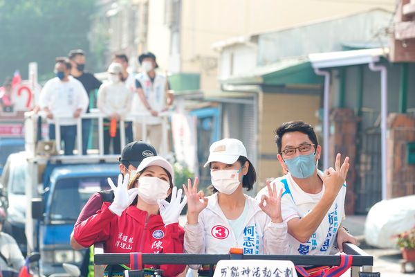 ▲▼ 柯志恩,2022九合一大選,2022高雄市長,繞著高雄跑,陳其邁,親情牌。（圖／柯志恩競選辦公室提供）