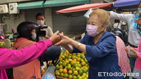 柯文哲選後卸任下一步曝！柯媽「不鼓勵選總統」：可能先去這裡 | ETto