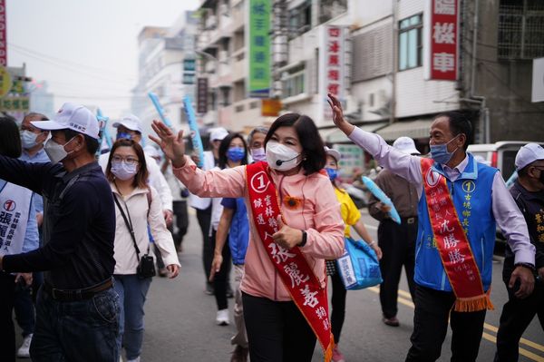 ▲▼張麗善,古坑,拜票,2022九合一大選,2022雲林縣長,國民黨。（圖／張麗善競選辦公室提供）