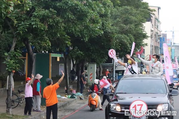 ▲▼高雄市議員搶救             。（圖／記者陳宏瑞攝）