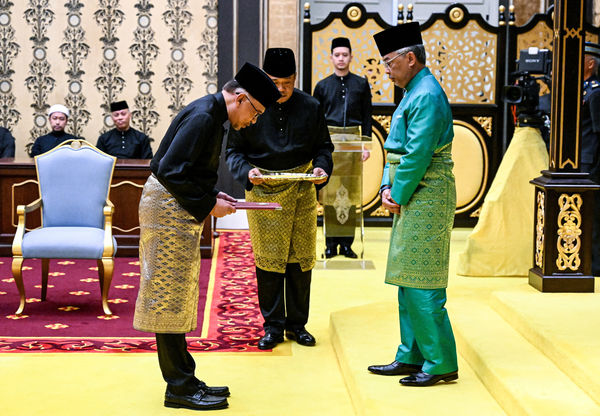 ▲▼馬來西亞總理安華（Anwar Ibrahim）在吉隆坡舉行宣誓就職典禮。（圖／路透）