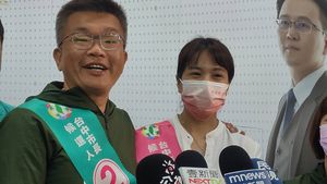 參選後首度鏡頭前合體　蔡其昌遇見「她」瞪大眼...秒變小男人