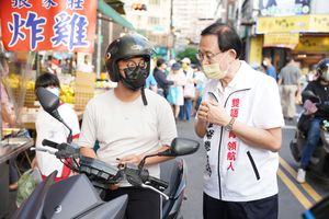 選前一天…新北議員候選人Q照催票！自比冷門世足隊衝藍綠夾殺