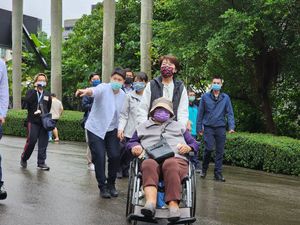 北市三強黃珊珊最晚出門投票！　臉書先PO早餐照：一定要吃飽