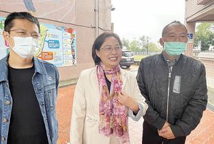 戴幸運客家領巾完成投票　賴香伶：感謝市民一路支持民眾黨