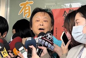 蔣萬安也享「質詢送禮」　王世堅喊話：看看這8年我怎麼處理柯文哲