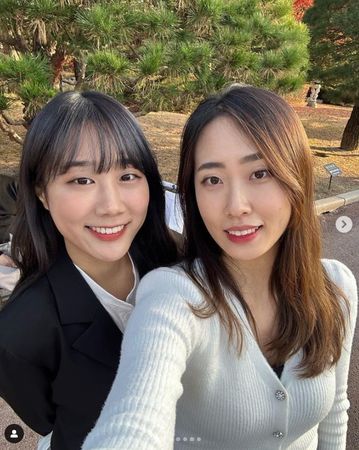 ▲金針菇回韓國玩。（圖／翻攝自Instagram／ggu__kim）