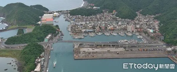 ▲▼「南方澳跨港大橋重建工程」今年底前通車。（圖／港務公司）