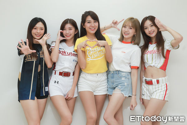 ▲▼啦啦隊女神專訪( 對象：君白、Yuki、Peggy、卡卡、穎樂)。（圖／記者周宸亘攝）