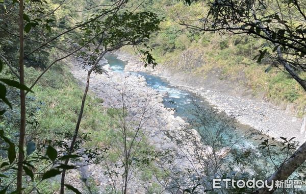 ▲野溪泡溫泉失蹤28天　25歲男子被釣客發現了             。（圖／記者陳凱力翻攝）