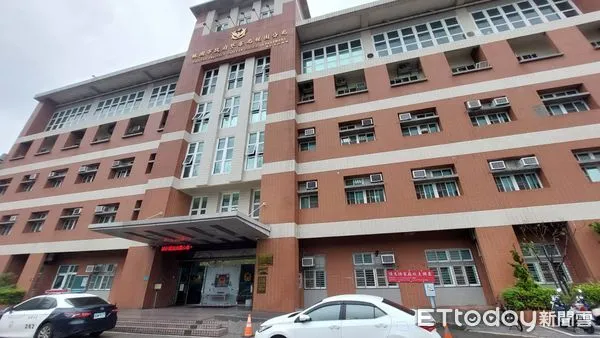 ▲▼桃園分局外觀。（圖／記者楊熾興翻攝）