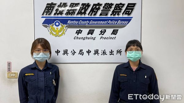 ▲2靚女暖警林萱芸（左）、梁莉捐分工合力完成任務。（圖／記者高堂堯翻攝）