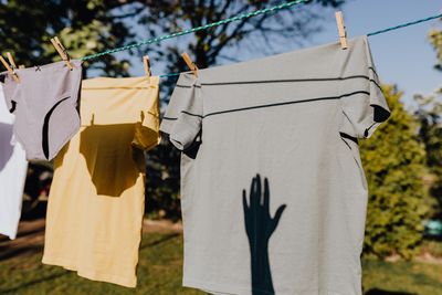 疫情還沒過，怎樣洗衣服才對？熱水＋漂白水才能高效清潔