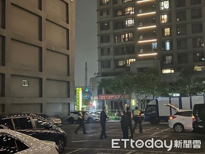 快訊／新北三重驚傳命案！1女陳屍車內…前夫到場見屍崩潰