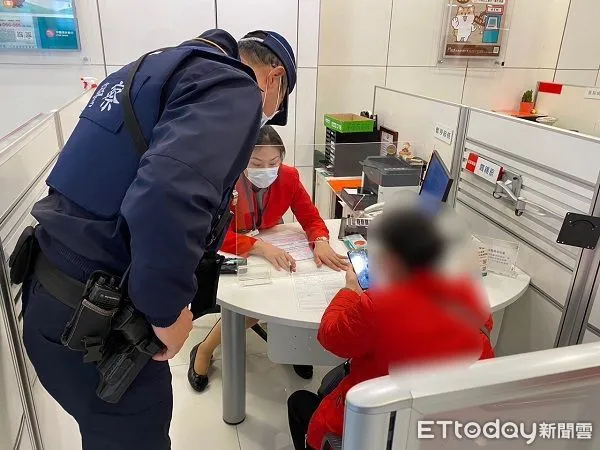 ▲大陸籍呂姓女子同情同鄉女兒生病，前往銀行滙款幫助。（圖／龜山警分局提供）