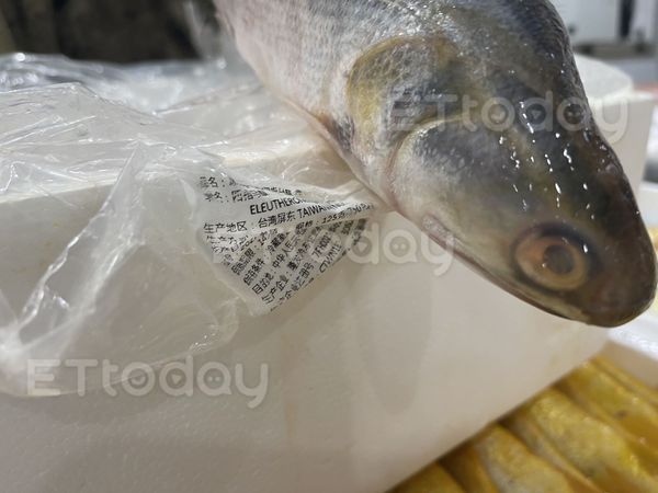 ▲▼ 台灣午仔魚還在北京市場熱賣，魚販不知道暫停進口的消息            。（圖／記者任以芳攝）