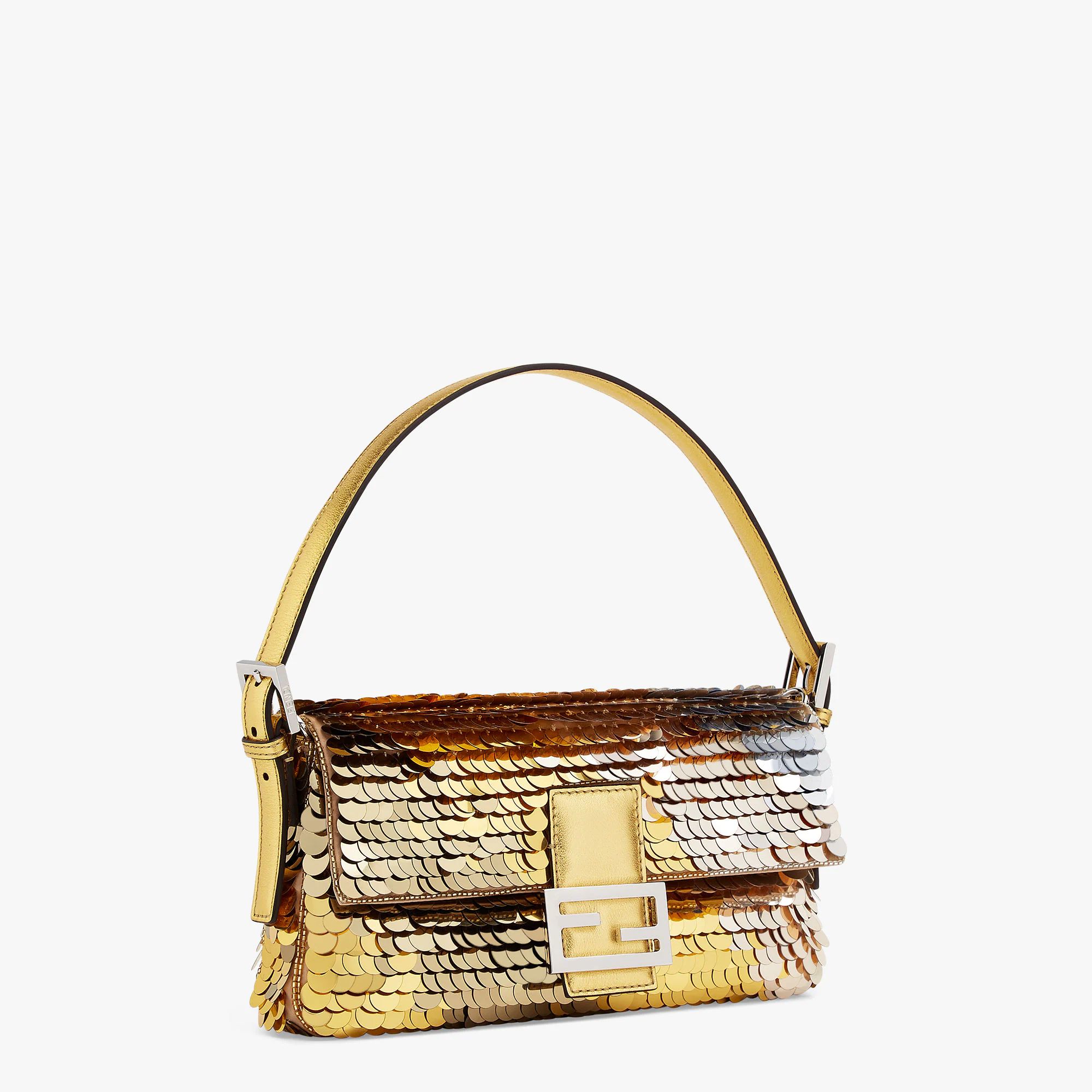Chanel Evening bag晚宴包 金色，金属质感折纹小羊皮-奢品网包包腕表之家