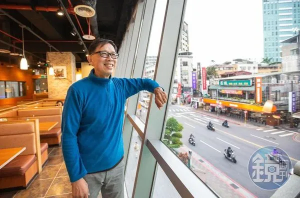 董鍾祥將過去30多年來台股投資經驗，歸納成一套簡單好用的3合1策略。