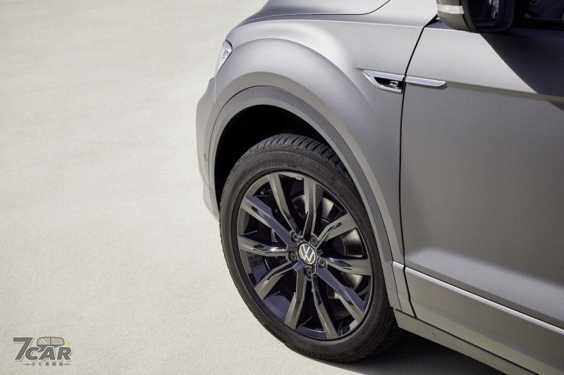 限量 999 輛消光灰塗裝並升級配備　Volkswagen T-Roc Cabriolet “Edition Grey”