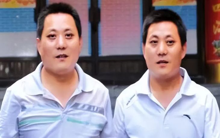 ▲▼吃火鍋找到失散41年的雙胞胎兄弟。（圖／翻攝微博）