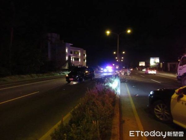 ▲墾丁南灣爆胎車禍             。（圖／記者陳崑福翻攝，下同）