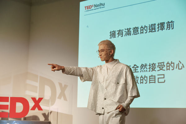 ▲▼小樂吳思賢受邀登上TED舞台分享他鮮為人知的成長故事。（圖／TEDxNeiHu提供）
