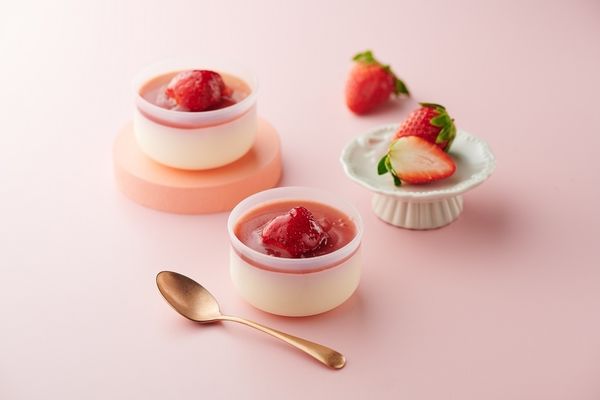 ▲▼大潤發草莓季來了，一口氣推出10款甜點，一路吃到3月。（圖／業者提供）